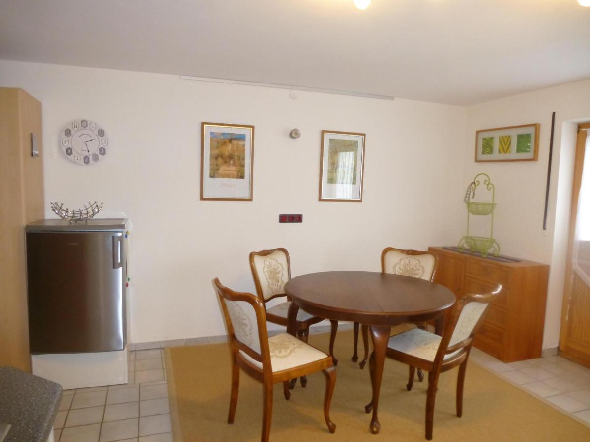 Ferienwohnung Jung Im Johannisborn Саарбург Екстер'єр фото